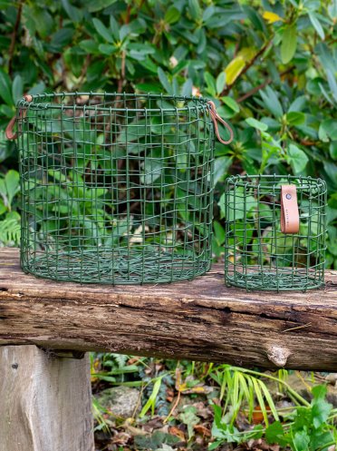 Metaltrådkurve- & bakker