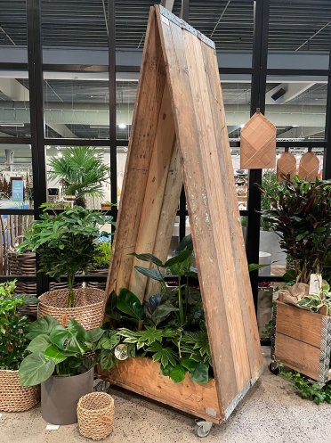 Skilte, Borde & Bænke