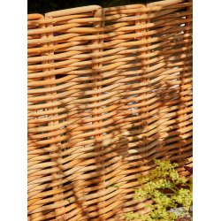 Rattan Hegn, Horisontal Low (40 x 90)